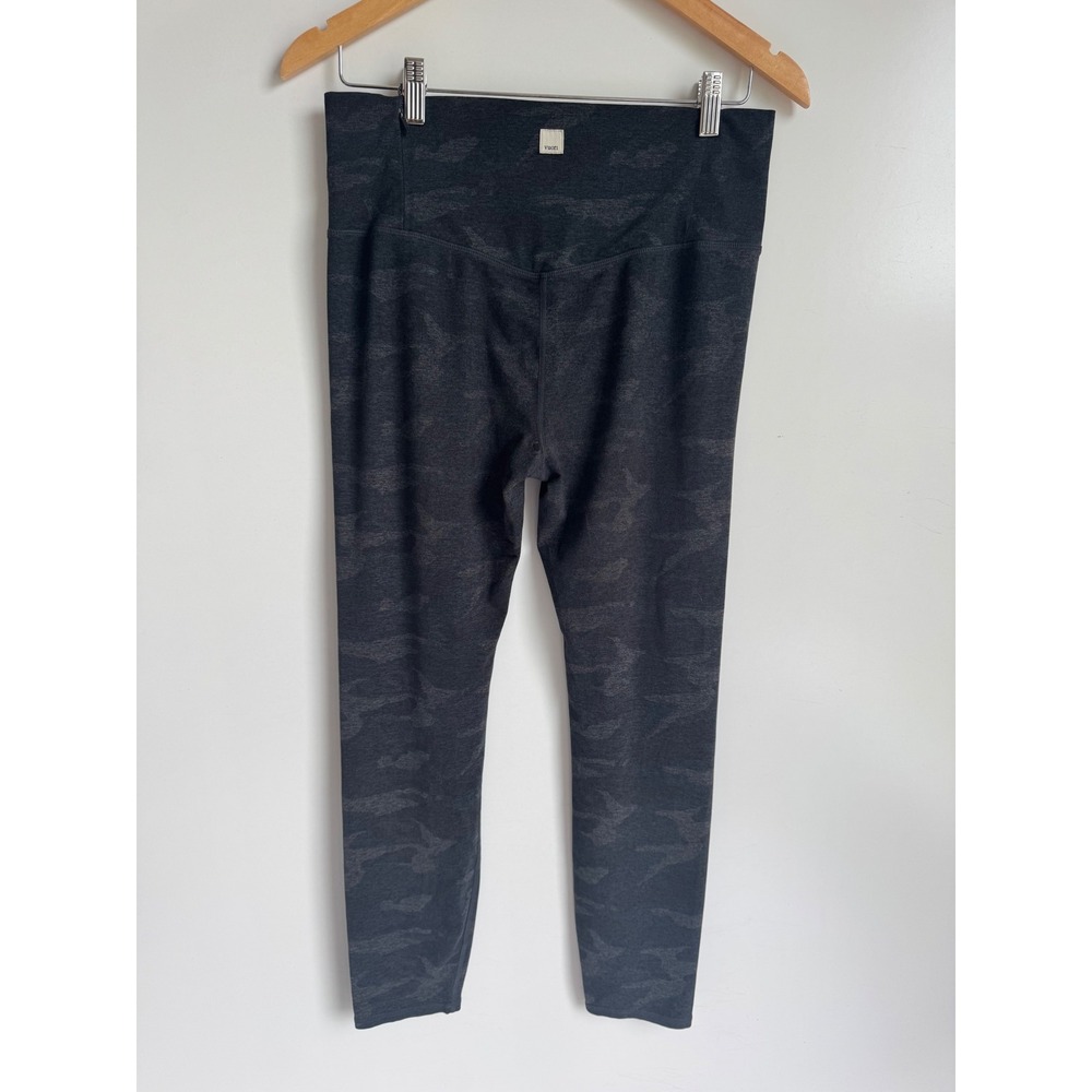 Vuori High Rise Camo Leggings Charcoal Grey Athletic Yoga Pants Gorpcore flaw